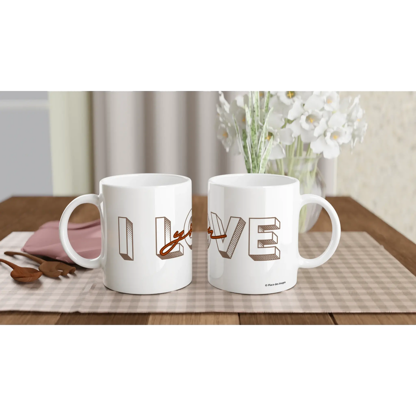 Mug cadeau avec l’expression “I love you”  - Mise en situation pour voir les deux faces du mug