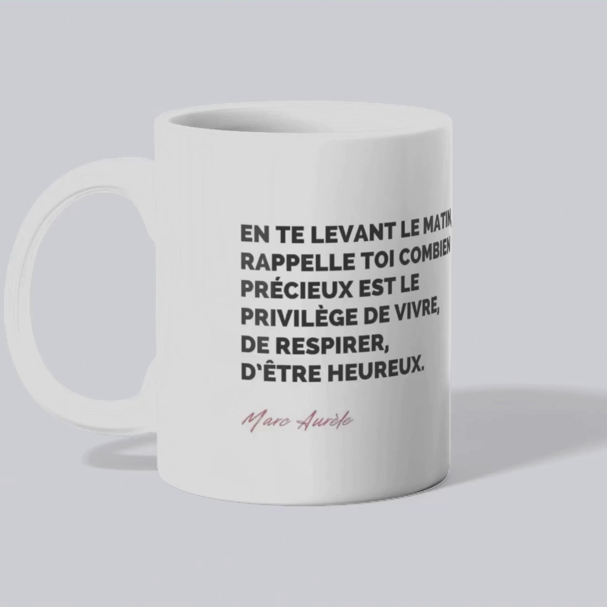 Mug / Tasse Citation de Marc Aurèle sur le moment présent (vidéo) - Place des Images